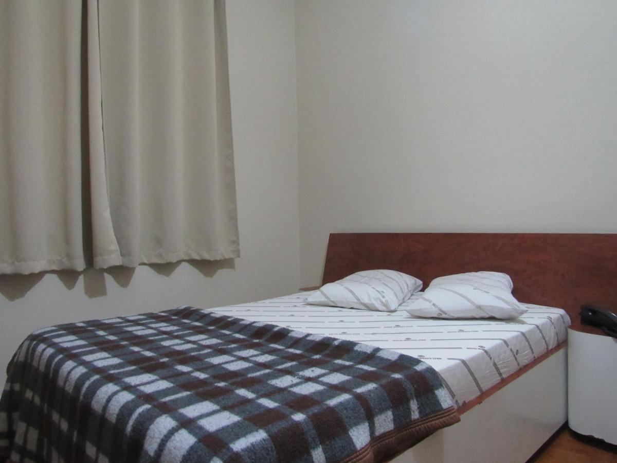 Hotel Moraes A 10 Minutos Da 25 De Marco,Bras,Bom Retiro,A 2 Minutos Do Mirante Sampa Sky E Pista De Skate Anhangabau 상파울루 외부 사진